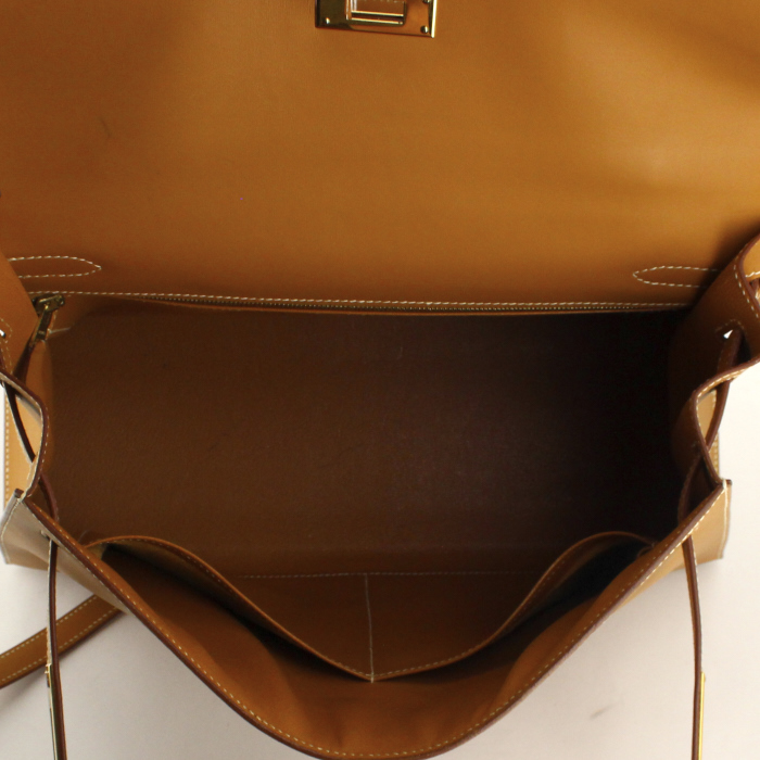 Bolso de mano Hermes Kelly 32 cm en cuero Chamonix color oro - Detail D3