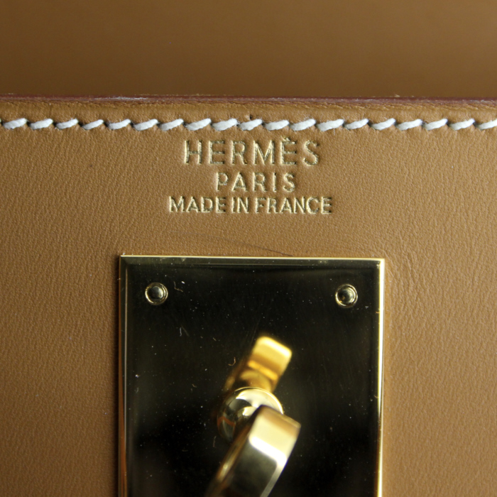 Bolso de mano Hermes Kelly 32 cm en cuero Chamonix color oro - Detail D5