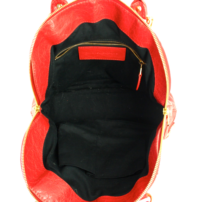 Sac à main Balenciaga Velo en cuir rouge - Detail D3