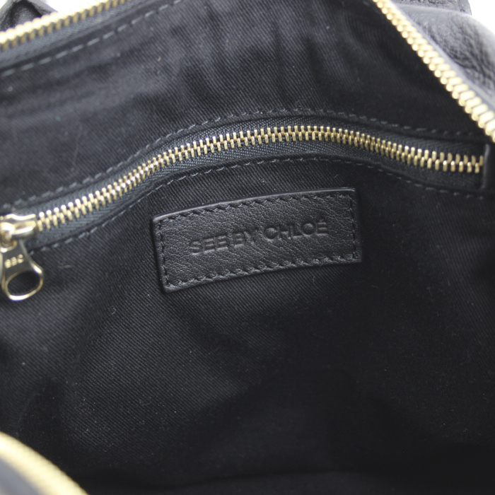 Bolso de mano Chloé en cuero tricolor negro beige y color rosa claro - Detail D4