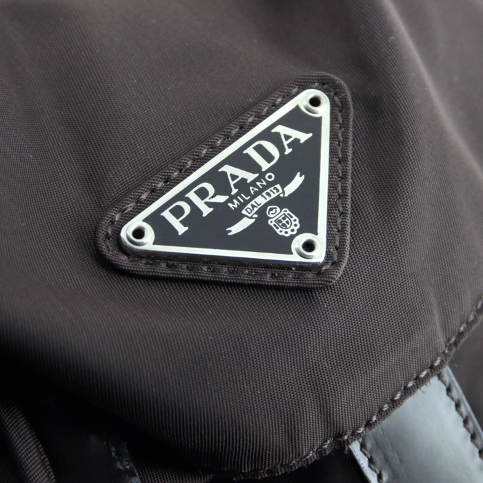 Prada backpack in canvas and brown leather - Detail D4