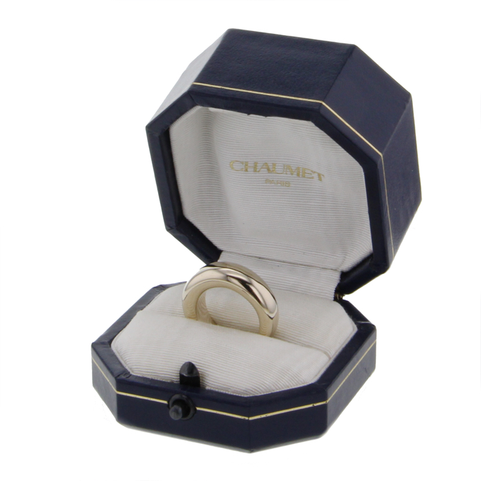 Bague Chaumet Anneau moyen modèle en or blanc - Detail D2