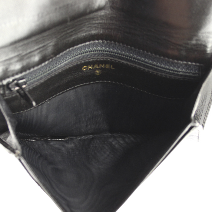 Porte-cartes Chanel en cuir noir - Detail D2