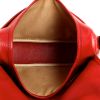 Bolso zurrón Hermes en cuero Courchevel rojo - Detail D2 thumbnail