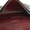 Bolso de mano Chanel Timeless en cuero acolchado marrón - Detail D3 thumbnail