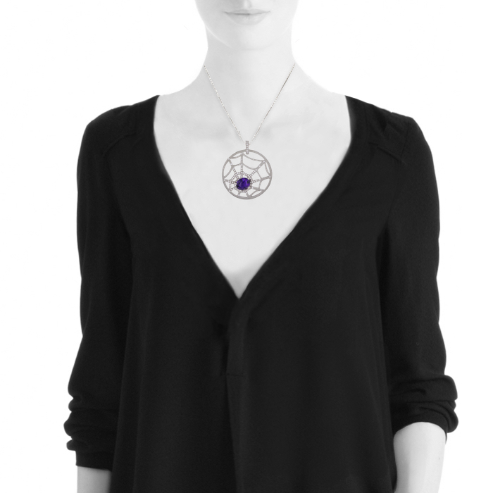 Chaumet Attrape Moi Si Tu M'Aimes necklace in white gold and diamonds and in amethyst - Detail D1