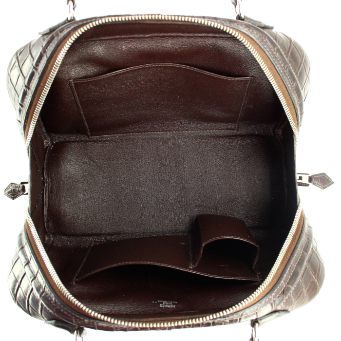 Hermes Sac En Vie handbag in brown crocodile - Detail D2