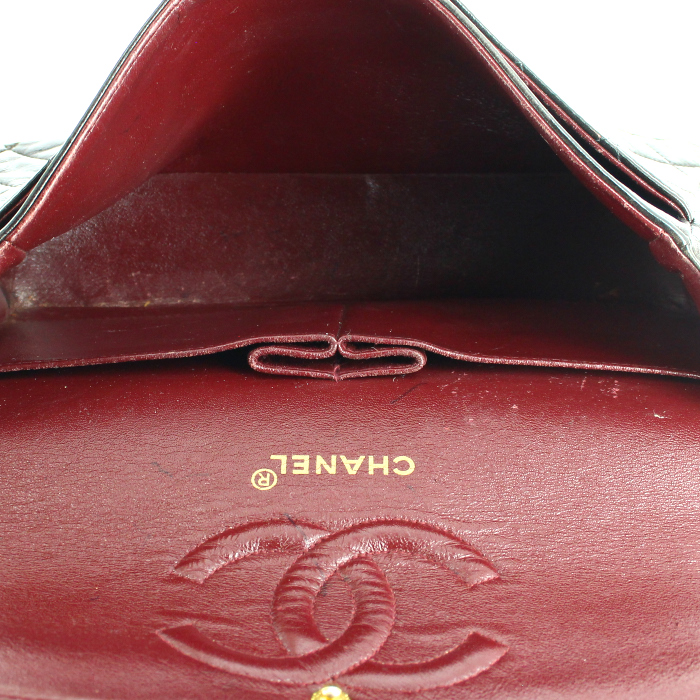 Chanel Timeless handbag in brown quilted leather - Detail D3