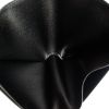 Billetera Louis Vuitton en cuero taiga gris - Detail D3 thumbnail