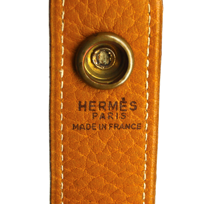 Hermes handbag in brown grained leather - Detail D3