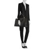 Louis Vuitton large model handbag in black grained leather - Detail D2 thumbnail