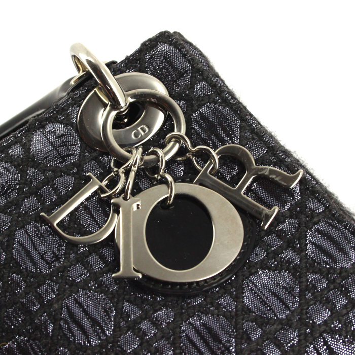 Borsa Lady Dior modello piccolo in tela trapuntata argento cannage e pelle verniciata nera - Detail D4