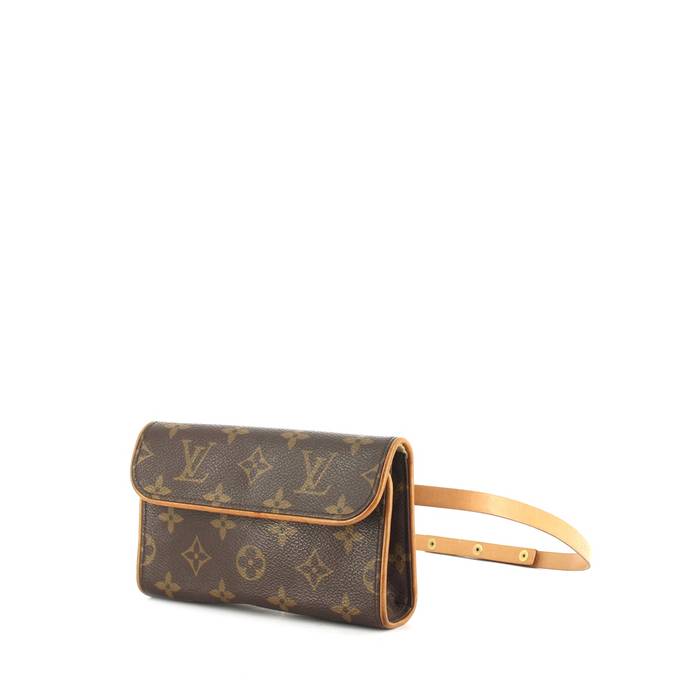 Bum bag / sac ceinture leather handbag Louis Vuitton Beige in