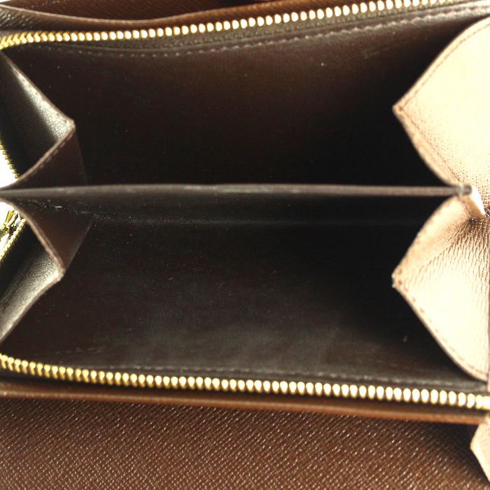Louis Vuitton wallet in damier canvas and brown leather - Detail D2