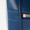 Louis Vuitton Alma handbag in blue epi leather - Detail D3 thumbnail