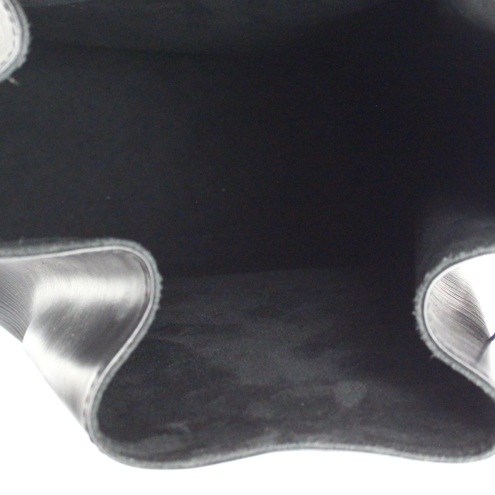 Louis Vuitton Sac d'épaule large model shoulder bag in black epi leather - Detail D2