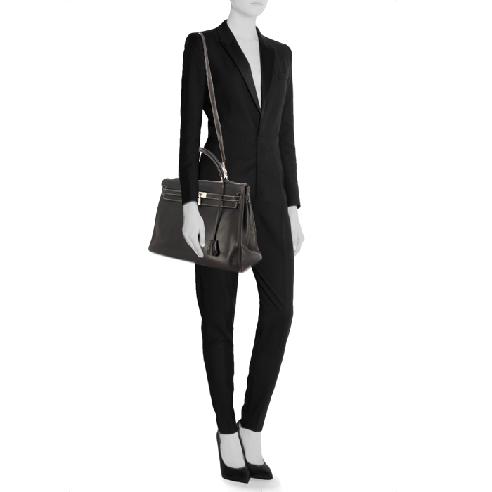 Hermes Kelly 35 cm handbag in black Barenia leather - Detail D2