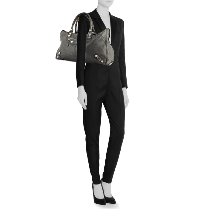 Balenciaga Work handbag in grey leather - Detail D1