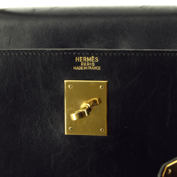 Hermes Kelly 32 cm handbag in black box leather - Detail D4