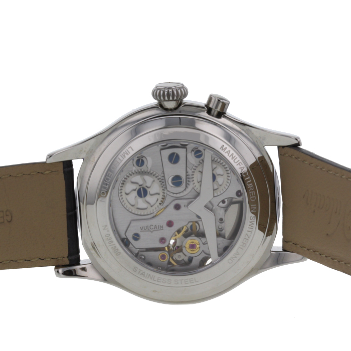 Vulcain Cricket watch in stainless steel Ref: 130122.143 Circa 2014 - Detail D2
