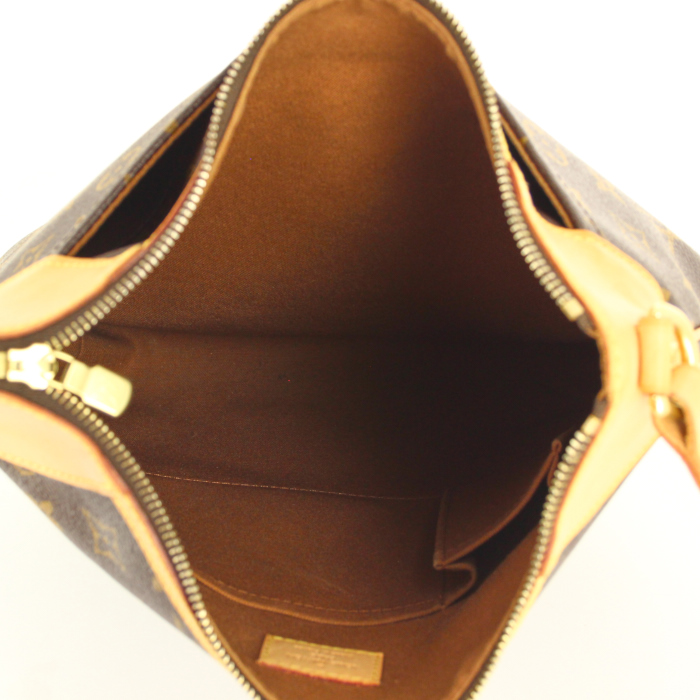 Sac bandoulière Louis Vuitton en toile monogram et cuir naturel - Detail D2