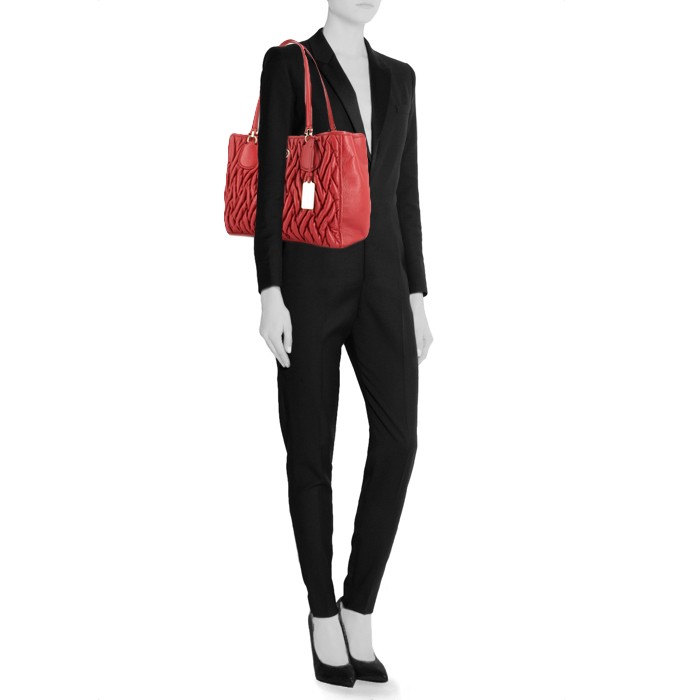 Sac à main Coach en cuir matelassé rouge - Detail D1