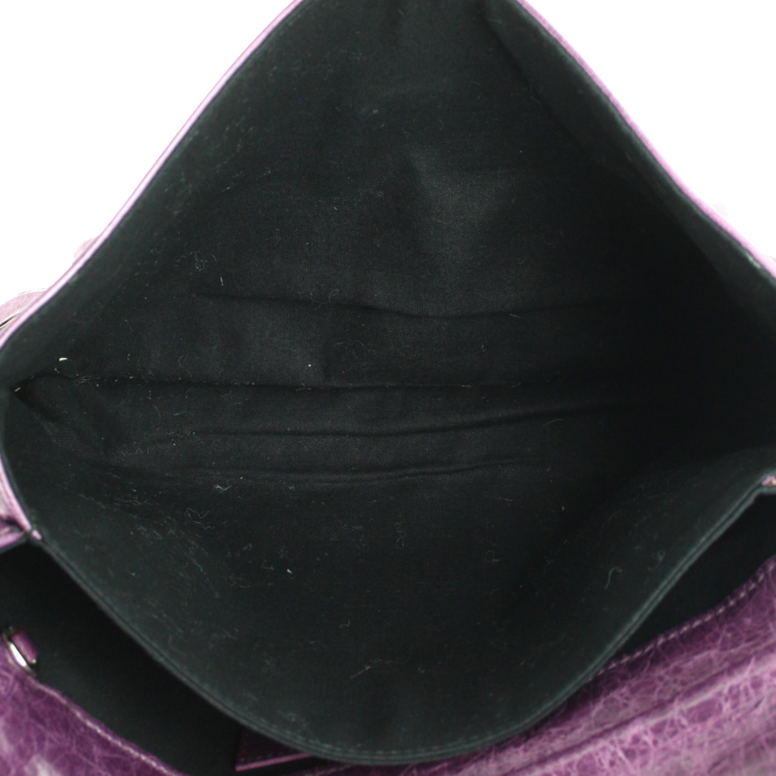Balenciaga Classic Enveloppe pouch in purple leather - Detail D2