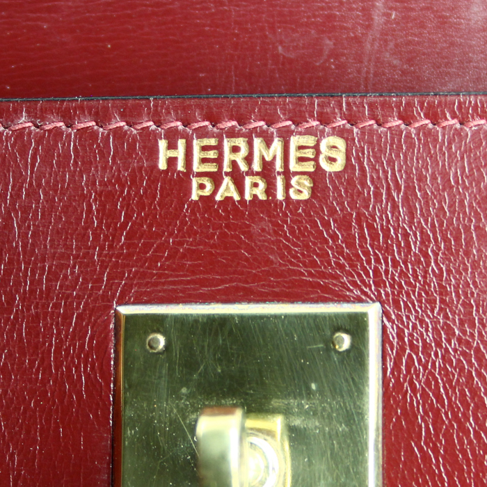 Sac à main Hermes Kelly 35 cm en cuir box bordeaux - Detail D4