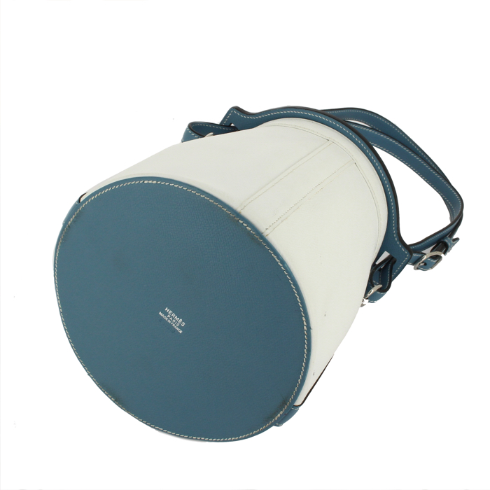 Bolso de mano Hermes Farming en cuero epsom bicolor blanco y azul - Detail D3