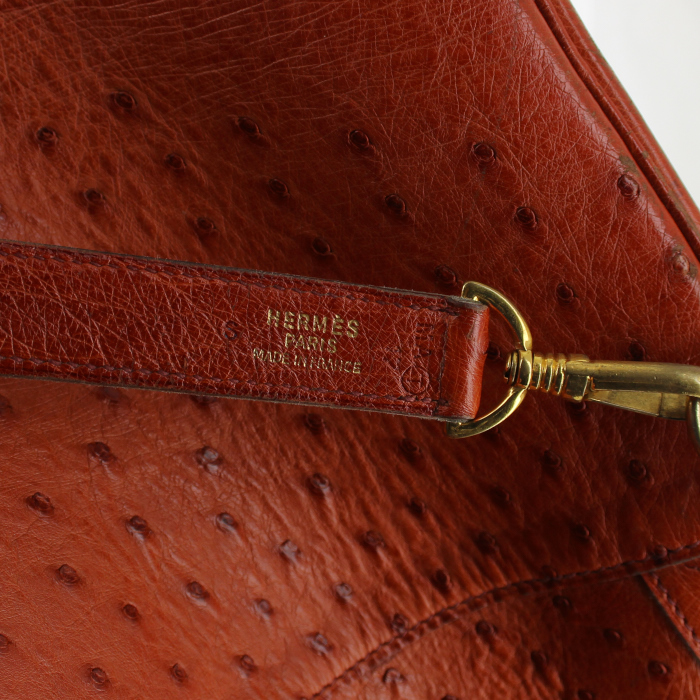 Hermes weekend bag in orange ostrich leather - Detail D3