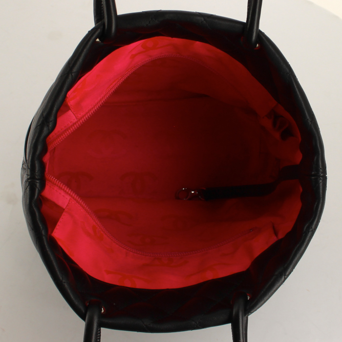 Bolso Cabás Chanel Cambon en cuero acolchado negro - Detail D3