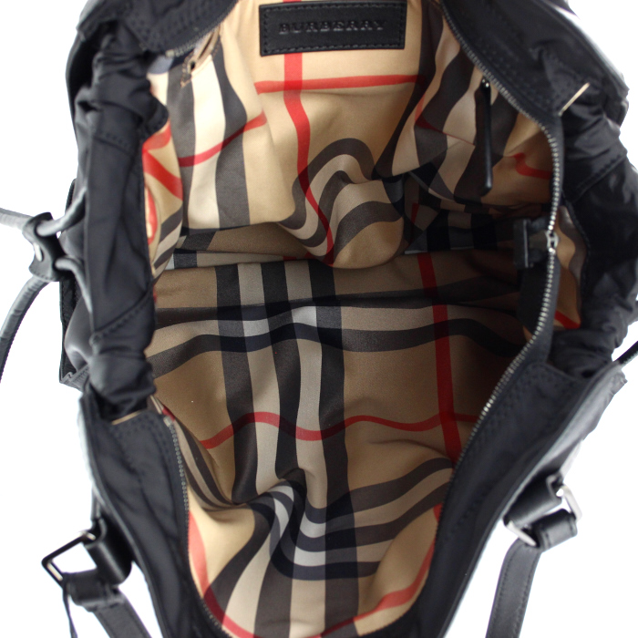 Burberry handbag in canvas and black leather - Detail D2