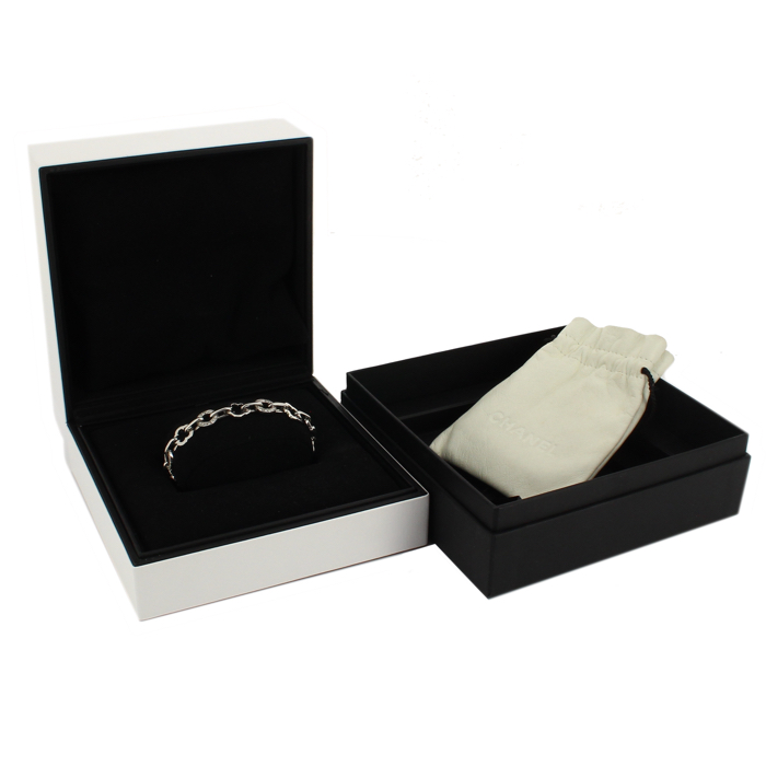 Chanel Camelia bracelet in white gold and diamonds