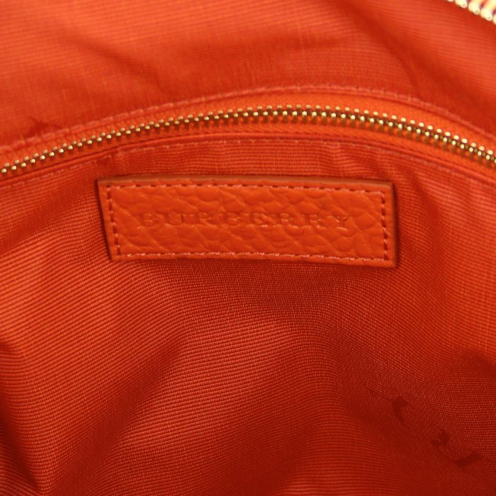 Burberry Orchad handbag in orange leather - Detail D4