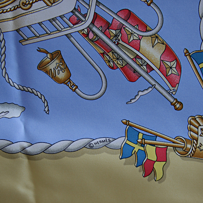 Pañoleta Hermes en sarga de seda azul y beige - Detail D3