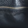 Bolso de mano Burberry en cuero negro - Detail D3 thumbnail