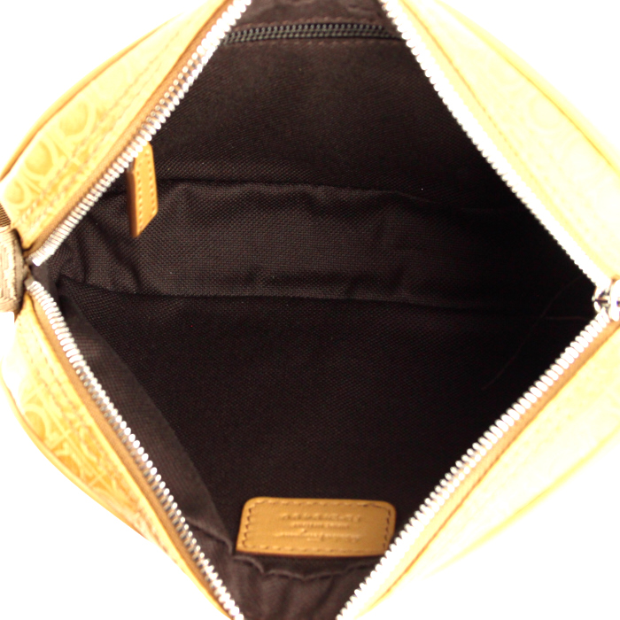 Salvatore Ferragamo vanity case in beige monogram leather - Detail D2
