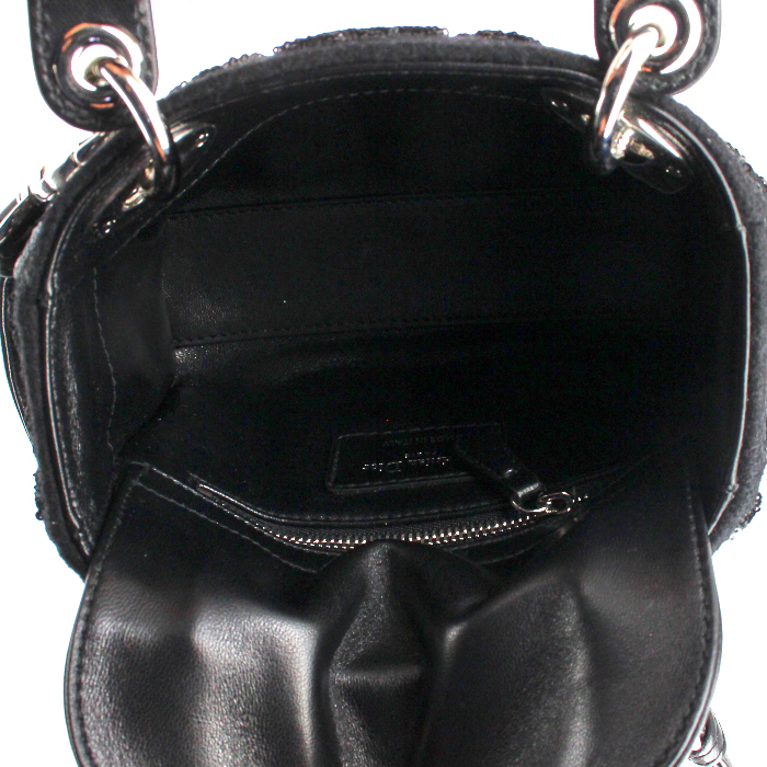Sac à main Dior Lady petit modèle en toile jersey noire et strass - Detail D3