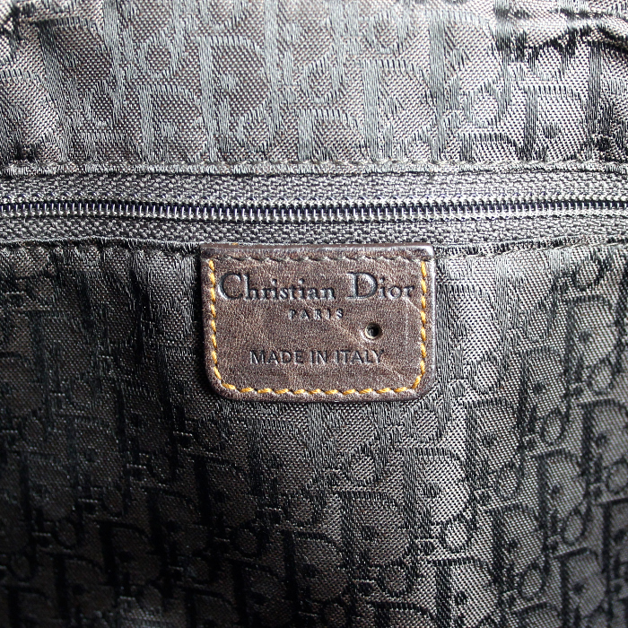 Dior Saddle handbag in brown leather - Detail D3