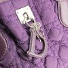 Bolso de mano Dior en lona cannage violeta y cuero violeta - Detail D4 thumbnail