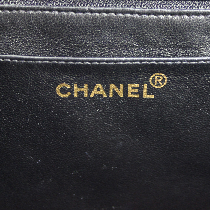 Borsa Timeless jumbo in pelle trapuntata nera - Detail D4