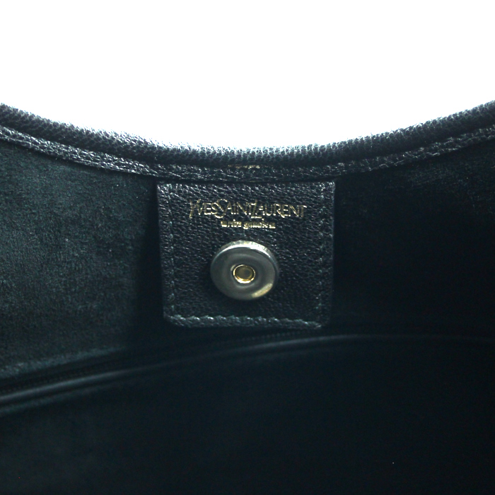 Yves Saint Laurent Saint-Tropez handbag in black leather - Detail D3