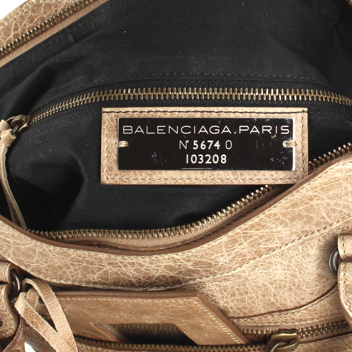 Sac à main Balenciaga Classic City en cuir marron - Detail D4