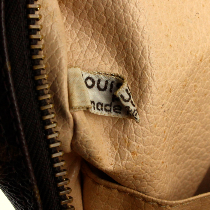 Bolsito de mano Louis Vuitton Vanity en lona Monogram - Detail D3