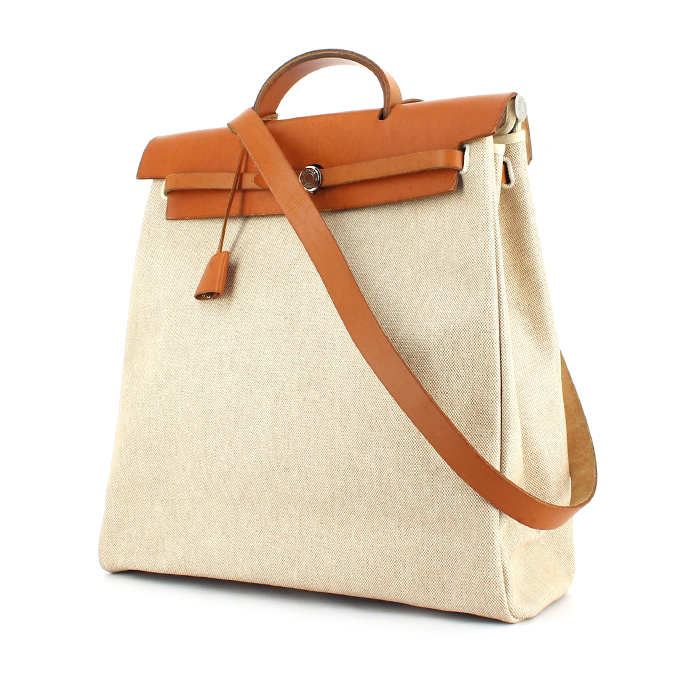 Nice Hermès Kelly 40 bag in beige Togo leather