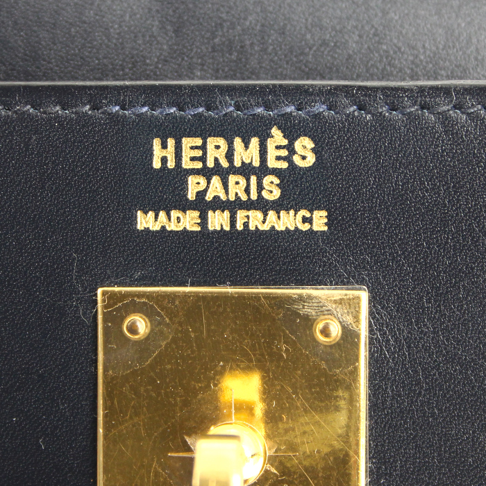 Hermes Kelly 35 cm handbag in navy blue leather - Detail D4
