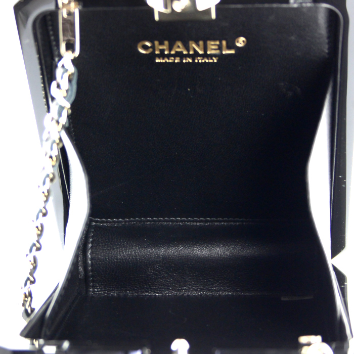 Chanel clutch in black resin - Detail D2