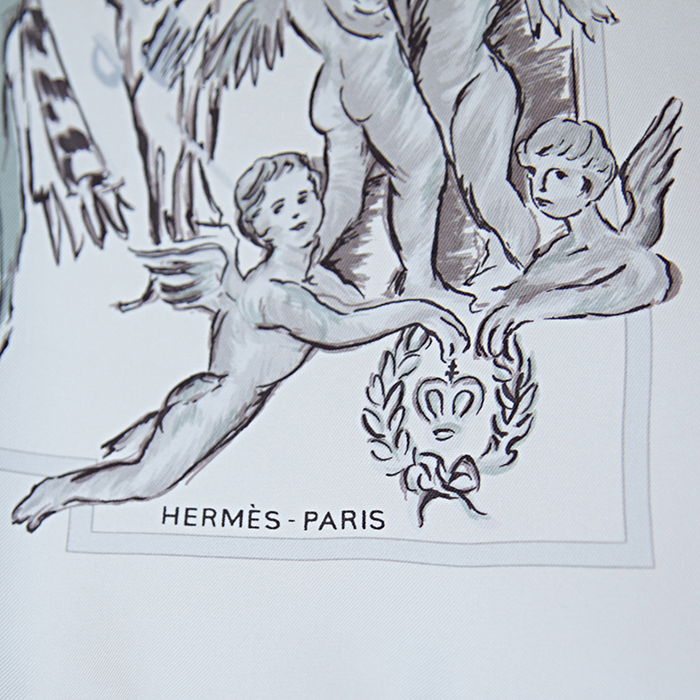 Hermes Carre Hermes scarf in grey and black twill silk - Detail D1