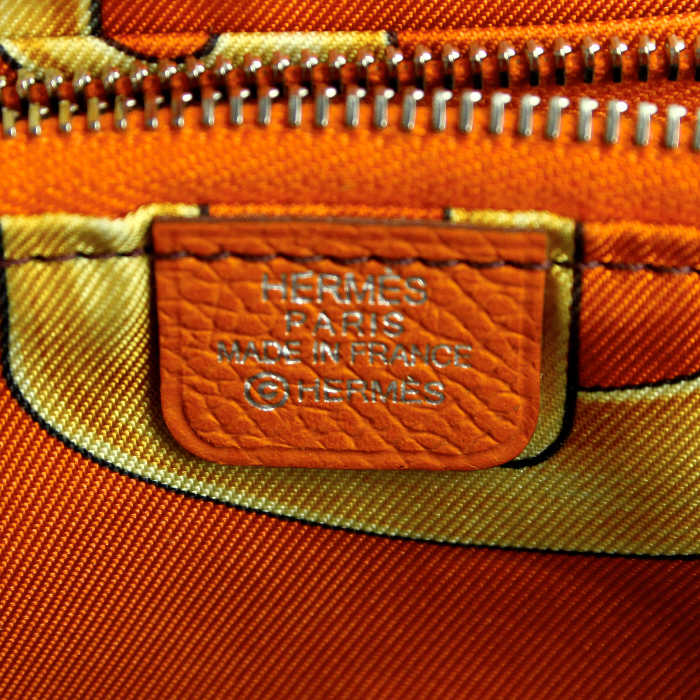 Monedero Hermes en cuero epsom naranja - Detail D3