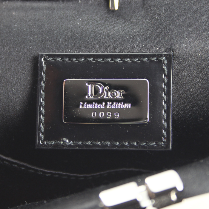 Sac à main Dior Saddle petit modèle en strass noirs et blancs - Detail D3